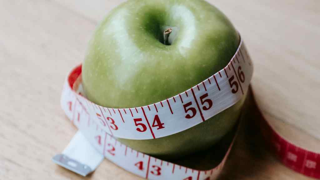 Diet Benefits and Risks for Weight Loss